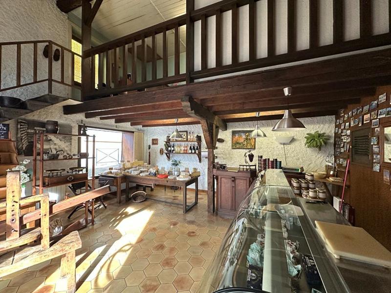 Fonds de commerce - Local commercial - 47 m²