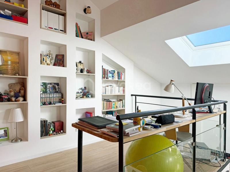 Loft - 116 m² - 5 pièces