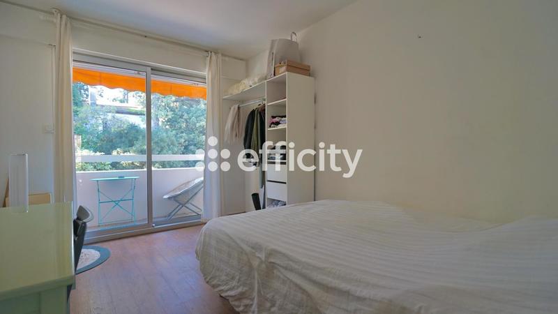 Appartement - 80 m² - 3 pièces