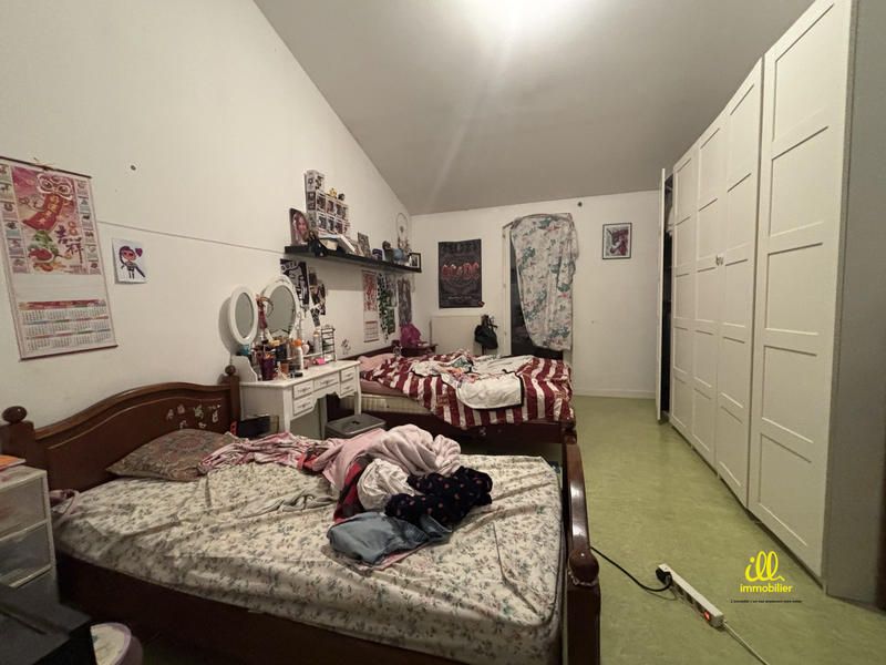 Maison - 179 m² - 7 pièces