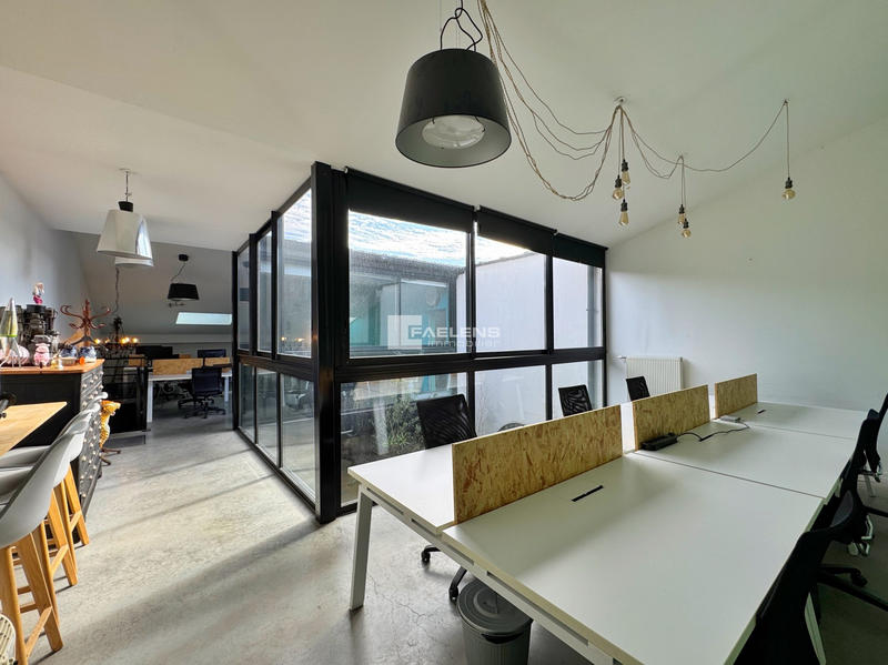 Bureau - 390 m²