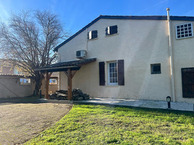 Maison - 218 m² - 6 pièces