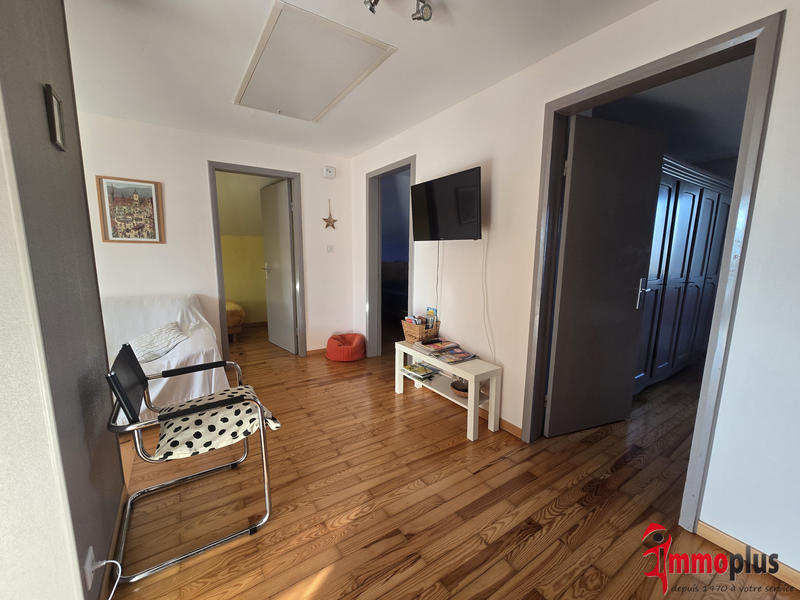 Maison - 137 m² - 7 pièces