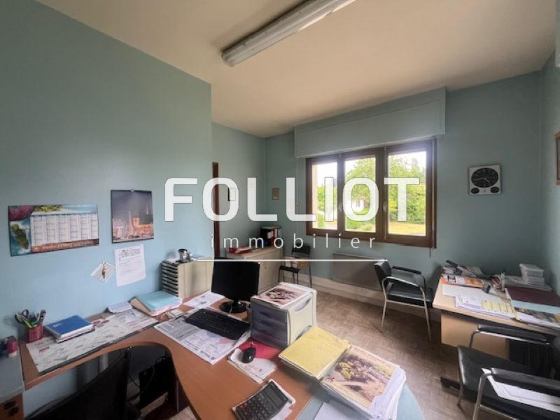 Local d'activité / Entrepôt - 441 m²