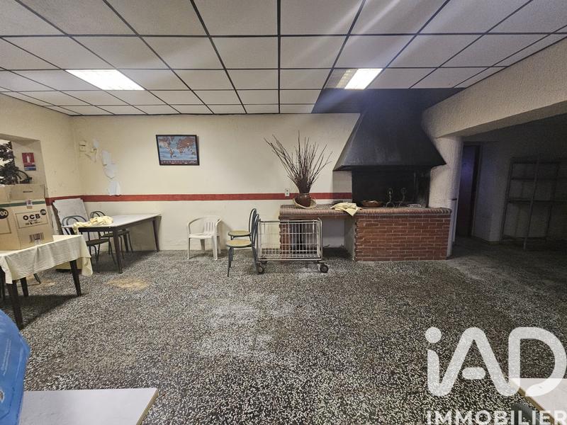 Maison - 300 m² - 7 pièces