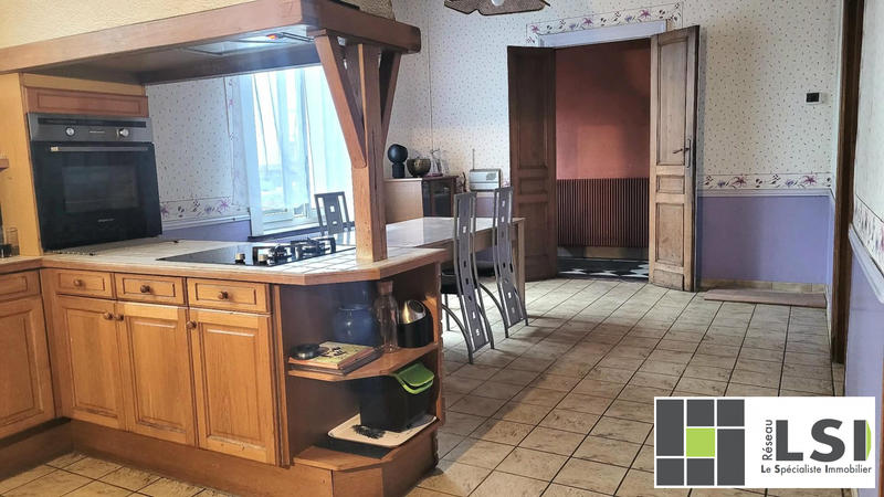 Maison - 240 m² - 10 pièces