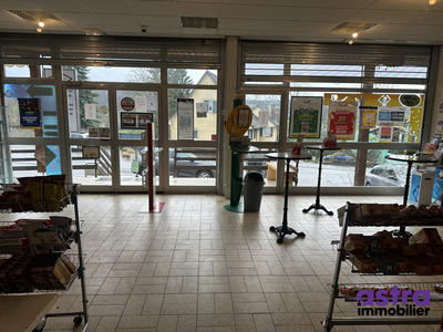 Local commercial - 480 m² - 8 pièces