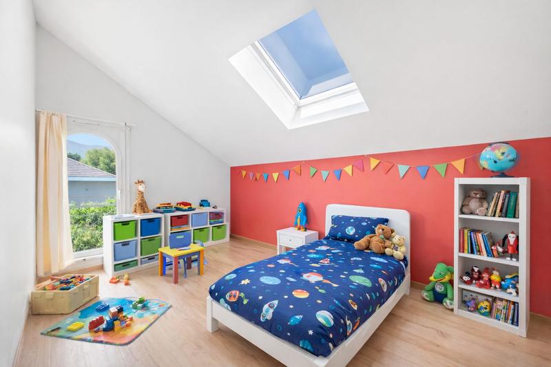 Maison - 220 m² - 7 pièces