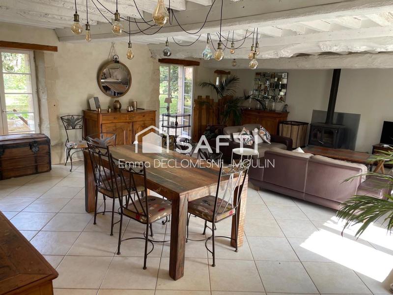 Maison - 360 m² - 10 pièces