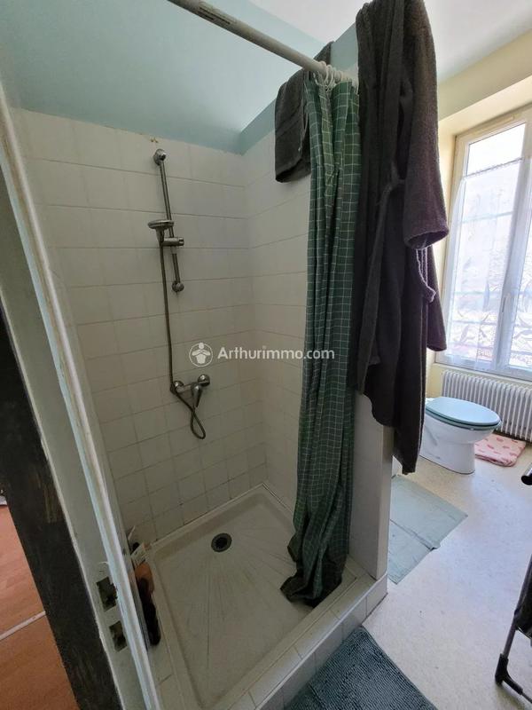 Immeuble - 180 m² - 8 pièces