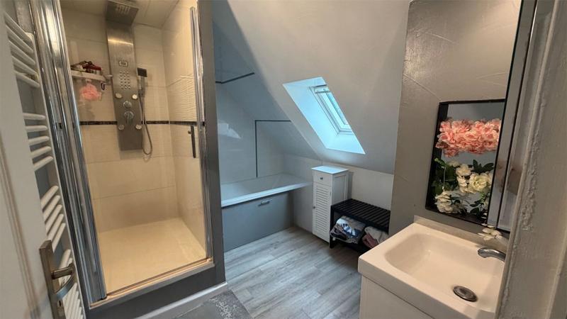 Maison - 103 m² - 6 pièces