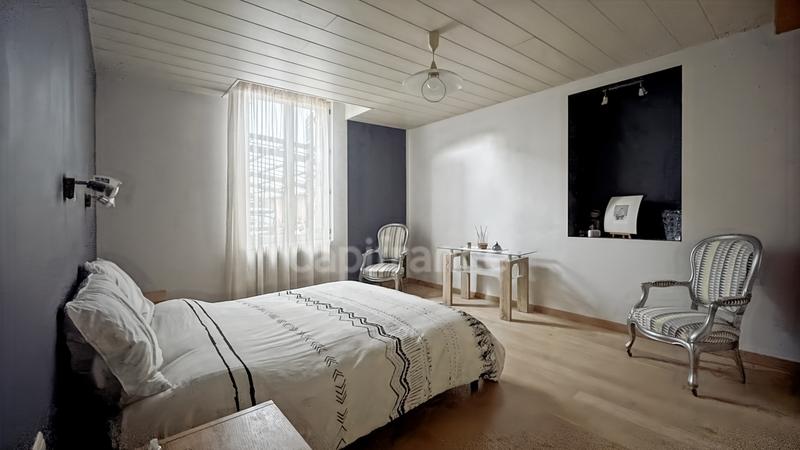 Maison en pierre - 167 m² - 7 pièces