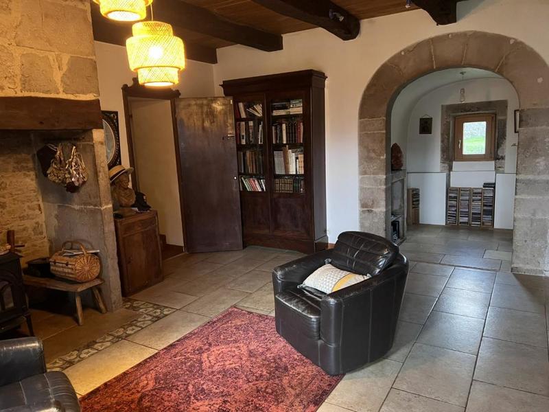 Corps de ferme - 180 m² - 6 pièces