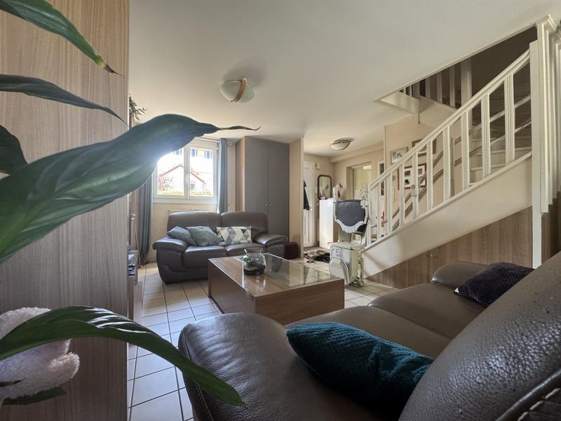 Maison - 116 m² - 6 pièces