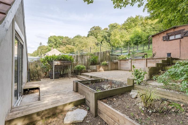 Maison - 92 m² - 5 pièces