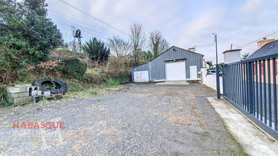 Local commercial - 150 m² - 2 pièces