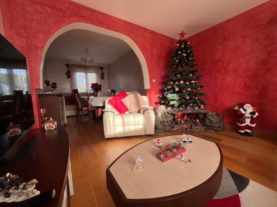 Maison - 105 m² - 6 pièces