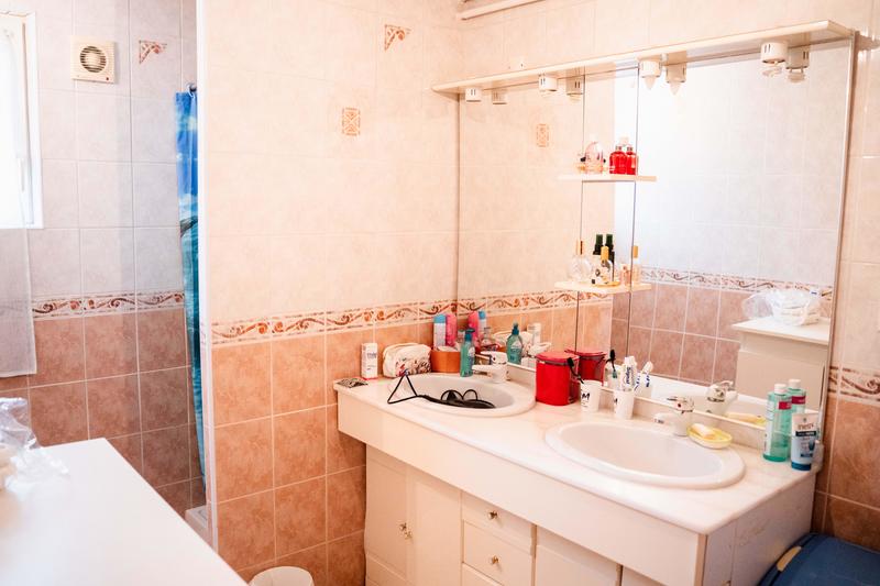 Maison traditionnelle - 160 m² - 6 pièces