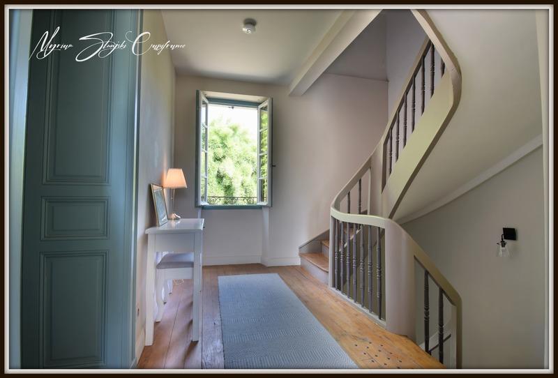 Maison bourgeoise - 420 m² - 14 pièces