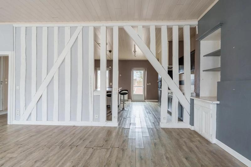 Maison - 210 m² - 7 pièces