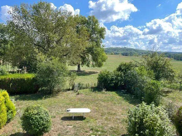 Maison - 278 m² - 8 pièces