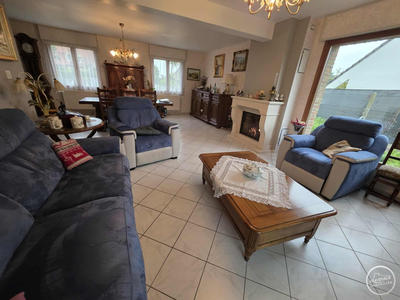 Maison - 185 m² - 6 pièces