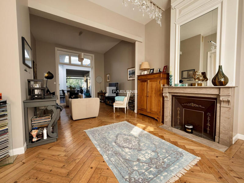 Maison - 190 m² - 6 pièces