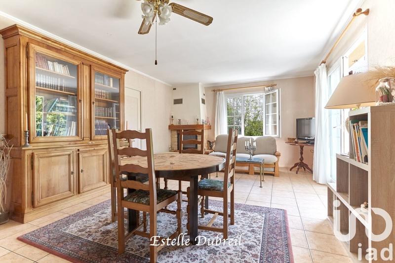 Maison - 186 m² - 10 pièces