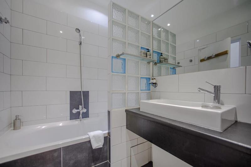 Maison - 500 m² - 20 pièces