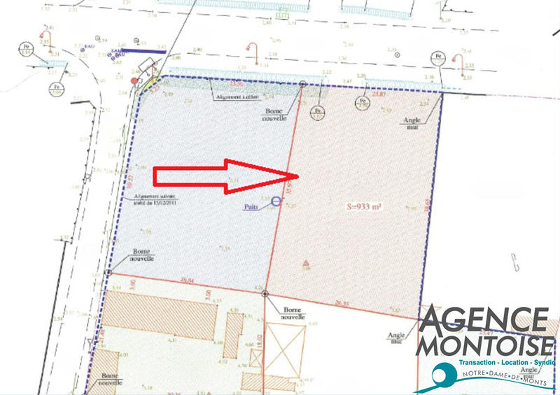 Terrain - 933 m²
