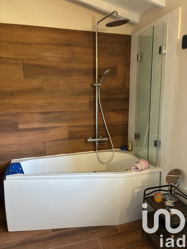 Maison - 197 m² - 8 pièces