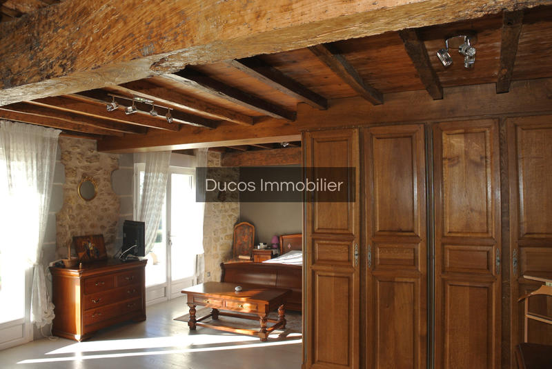 Maison - 280 m² - 6 pièces
