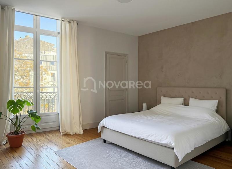 Appartement - 104 m² - 4 pièces