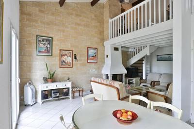 Maison - 209 m² - 9 pièces