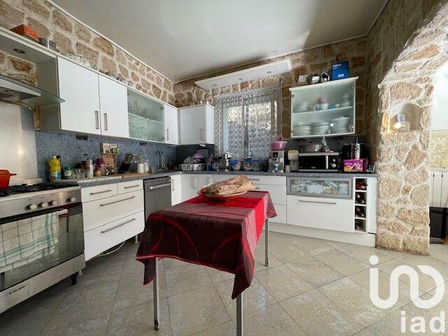 Maison - 93 m² - 4 pièces