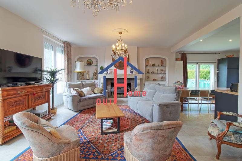 Maison - 195 m² - 8 pièces