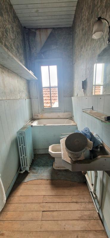 Maison - 180 m² - 9 pièces