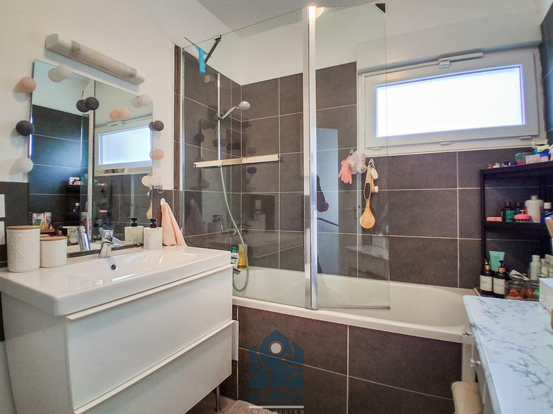 Maison - 80 m² - 4 pièces