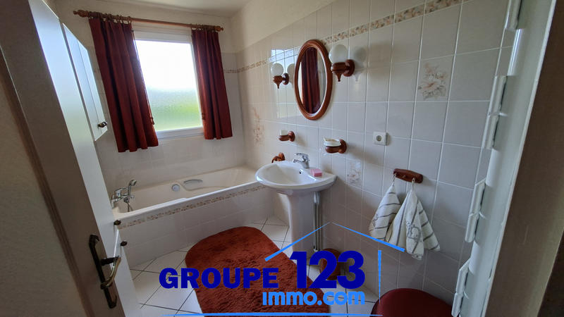 Maison - 199 m² - 5 pièces