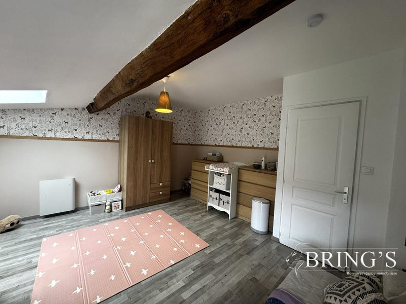 Maison - 200 m² - 7 pièces