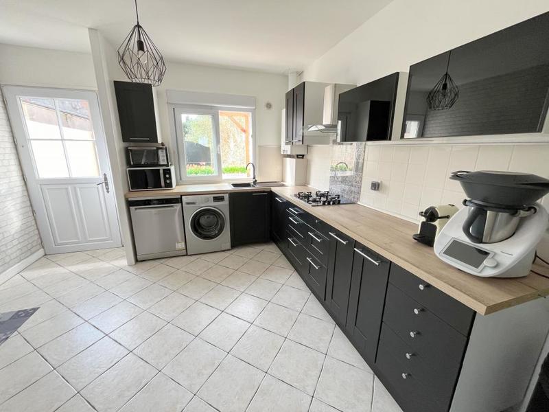 Maison - 92 m² - 4 pièces