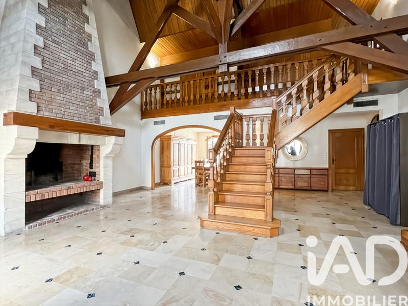 Maison - 195 m² - 6 pièces