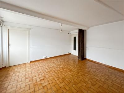 Maison - 96 m² - 6 pièces