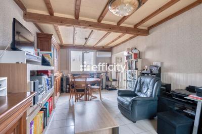 Maison - 90 m² - 3 pièces