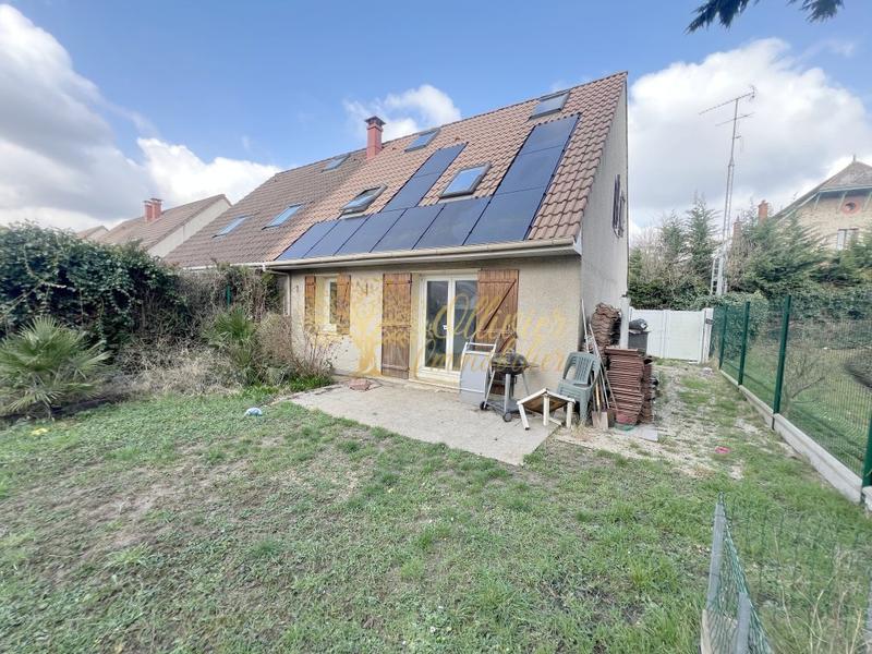 Pavillon - 90 m² - 5 pièces