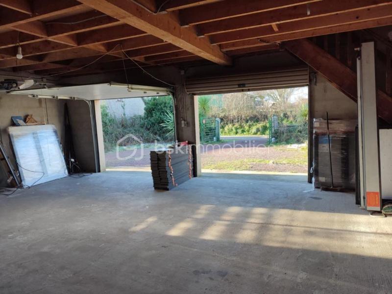 Maison - 156 m² - 9 pièces