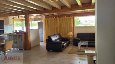 Maison - 220 m² - 9 pièces