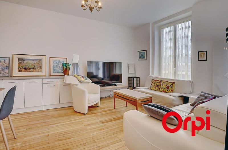 Appartement - 64 m² - 2 pièces