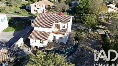 Maison - 131 m² - 4 pièces