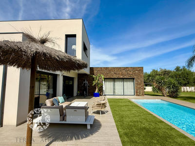 Villa - 237 m² - 5 pièces